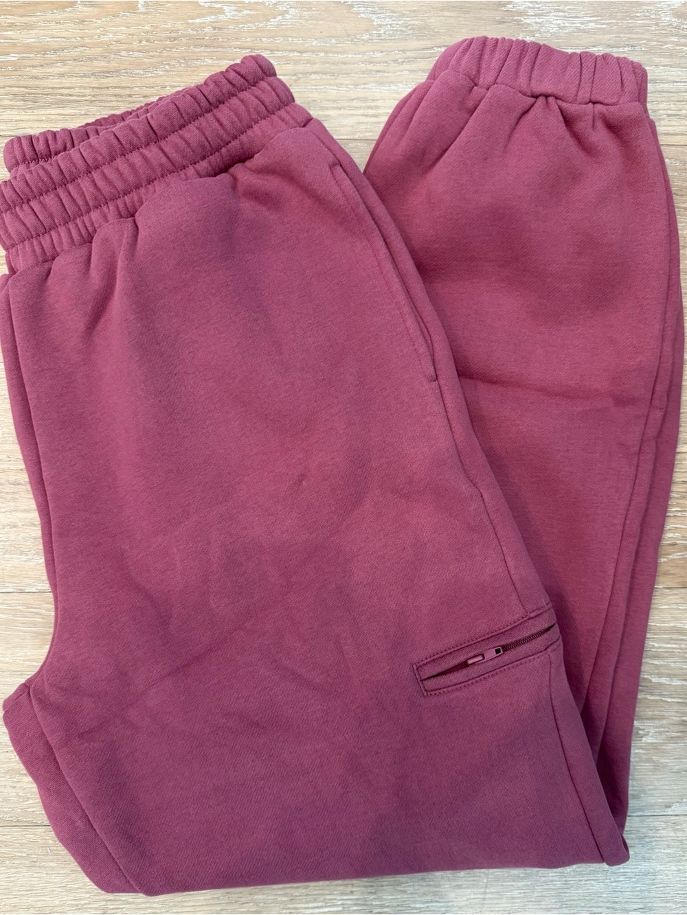 NIB Comfrt DND Berry Sweats Size Large